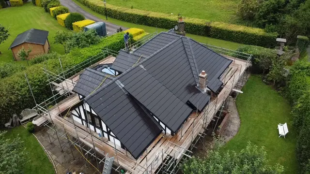 Daniel Scott Roofing team working on a home in Adlington